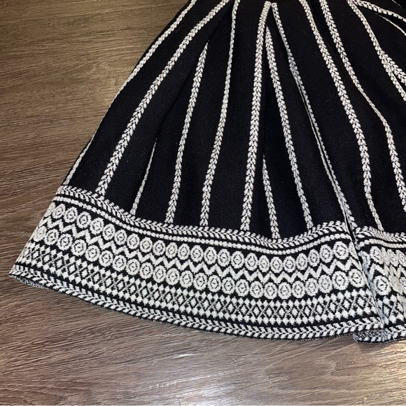 Maje | Jessica Embroidered Knit Skirt - Picture 3 of 8